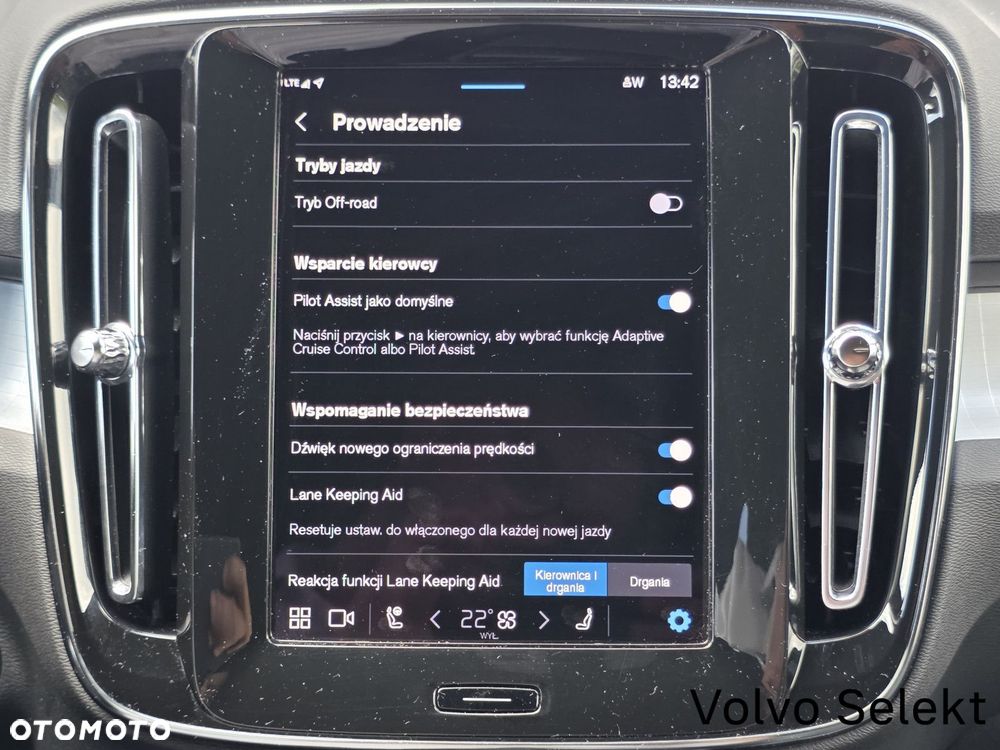 Volvo XC 40 - 24