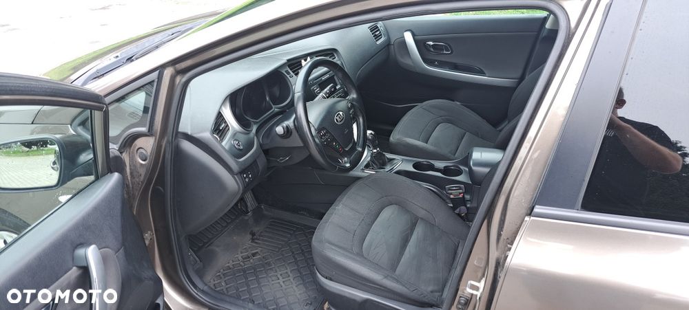 Kia Ceed - 6