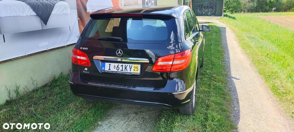 Mercedes-Benz Klasa B 180 (BlueEFFICIENCY) 7G-DCT - 11