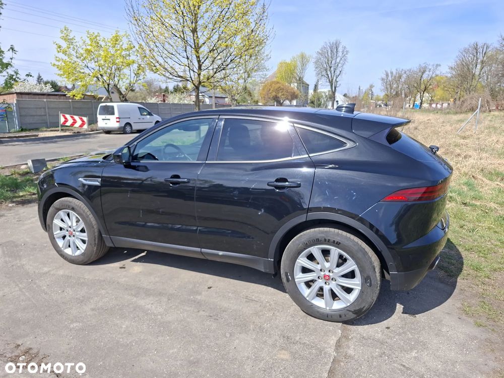 Jaguar E-Pace D150 R-Dynamic - 2