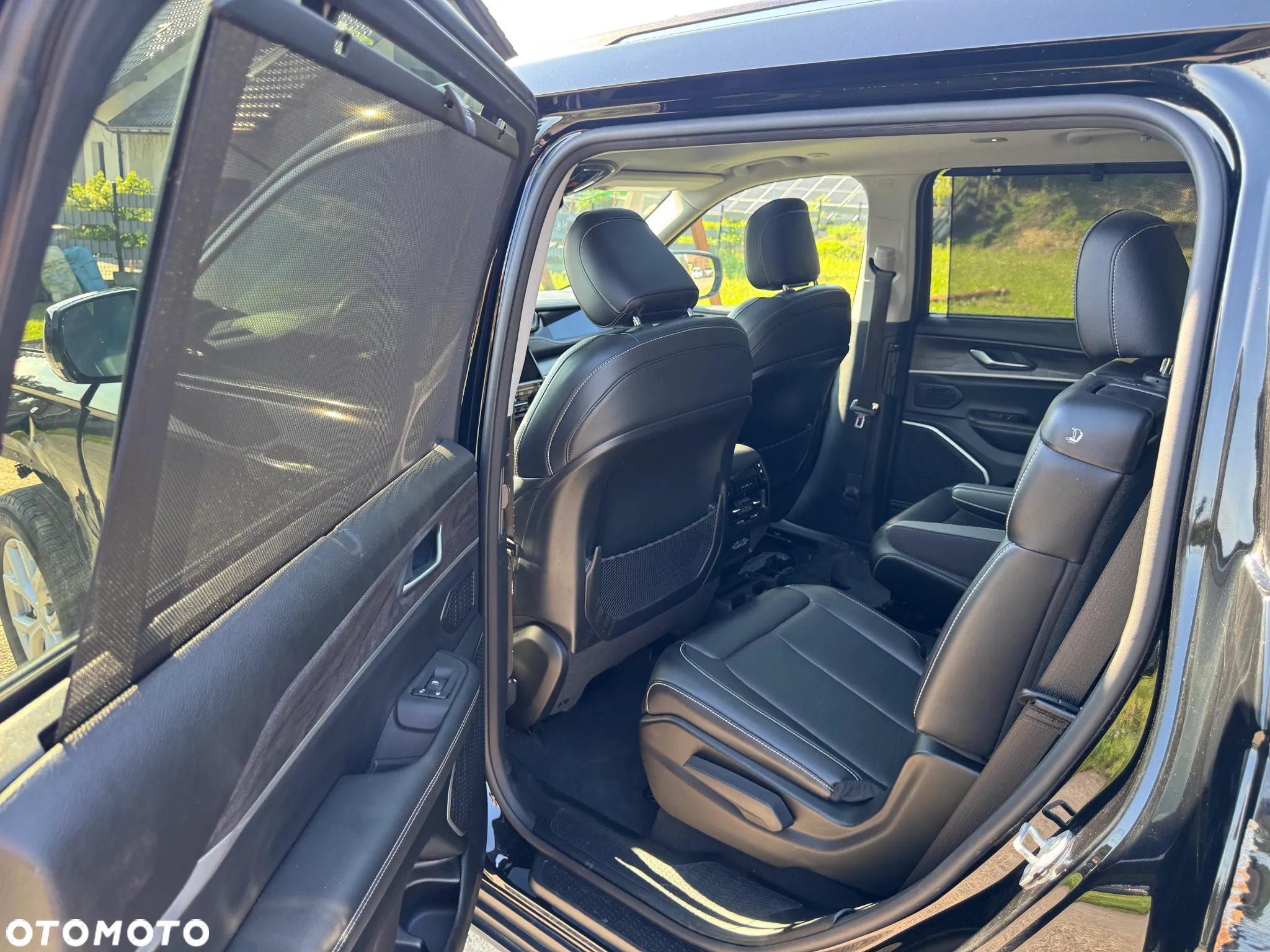 Jeep Grand Cherokee - 20