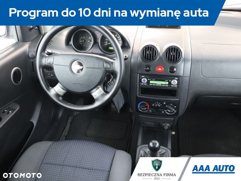 Chevrolet Aveo - 9