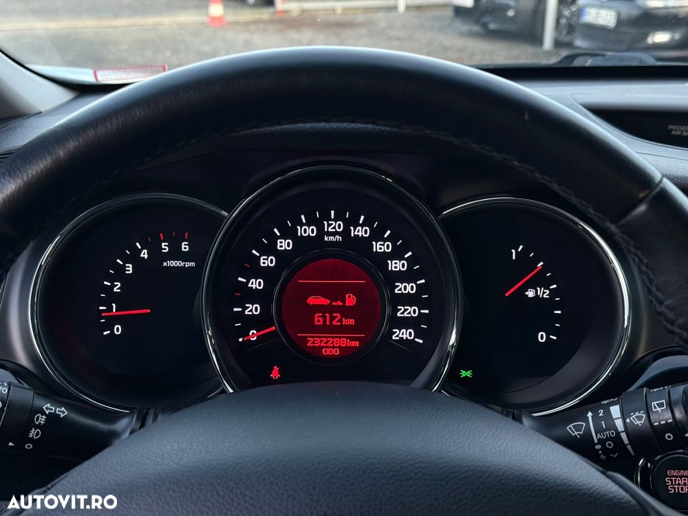 Kia Ceed 1.6 CRDi ISG Mind - 17