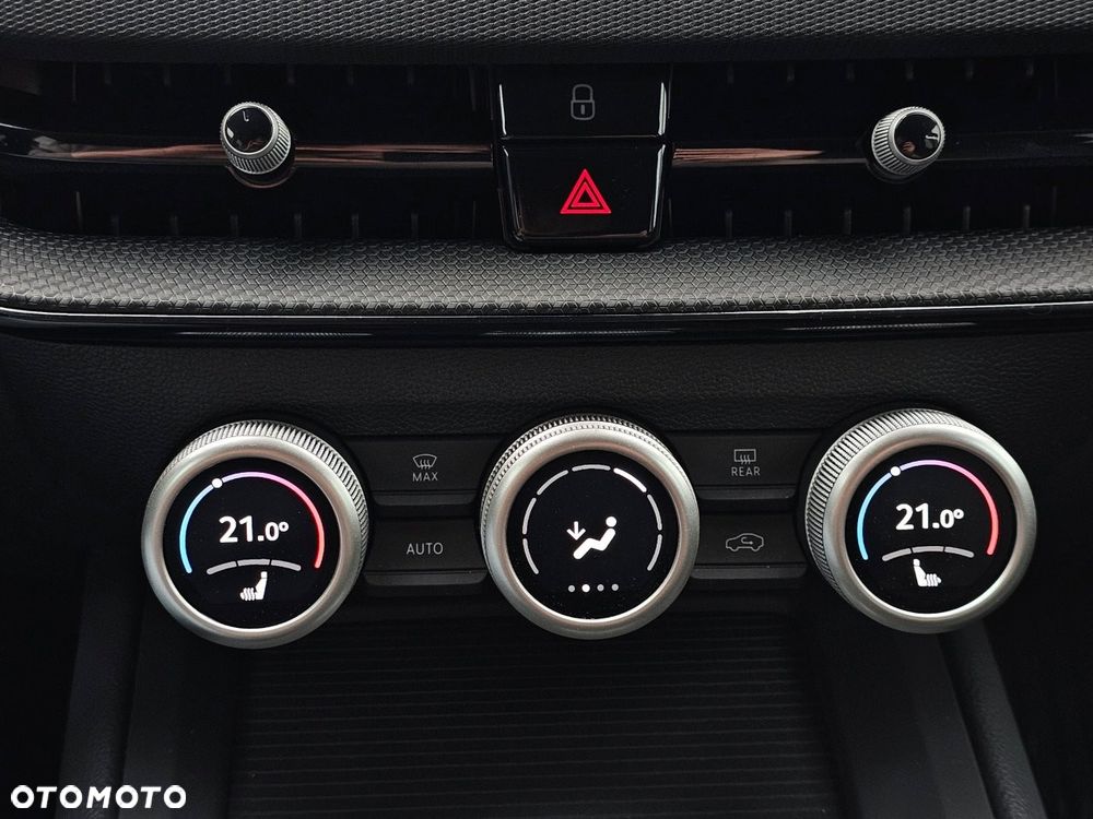 Skoda Superb 2.0 TDI SCR Essence DSG - 22