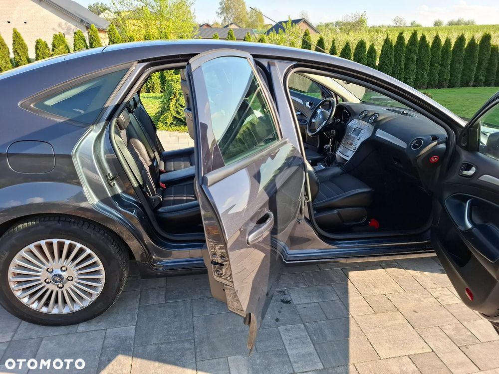 Ford Mondeo 1.8 TDCi Ambiente - 20