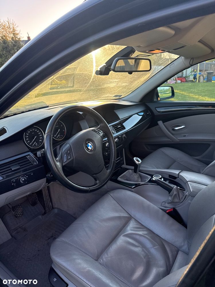 BMW Seria 5 520d - 12