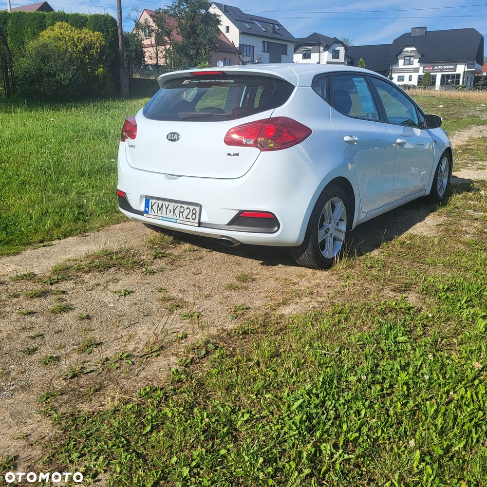 Kia Ceed 1.4 CRDi M - 9