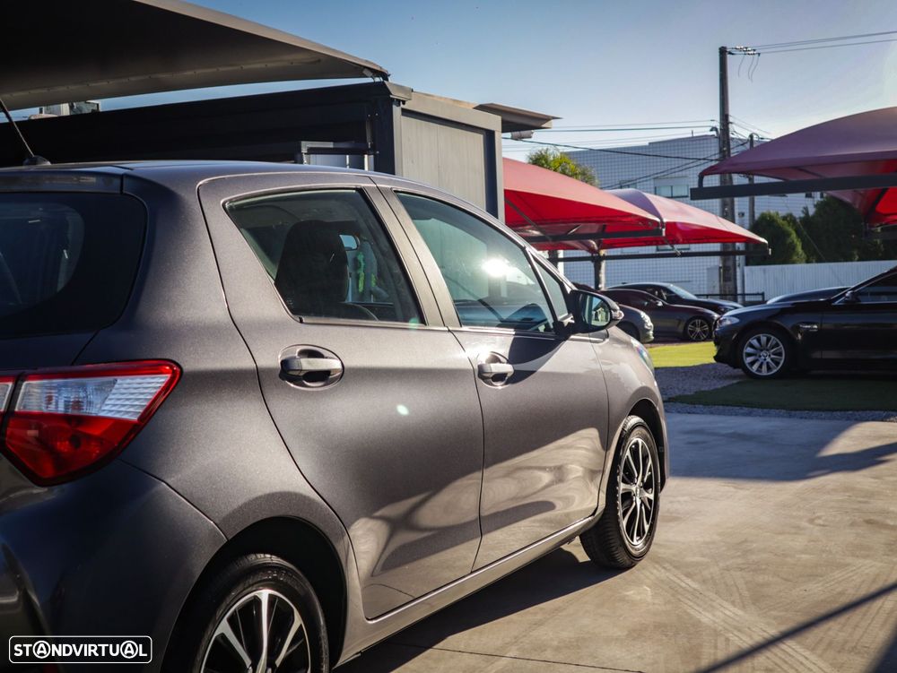 Toyota Yaris 1.0 VVT-i Exclusive - 32