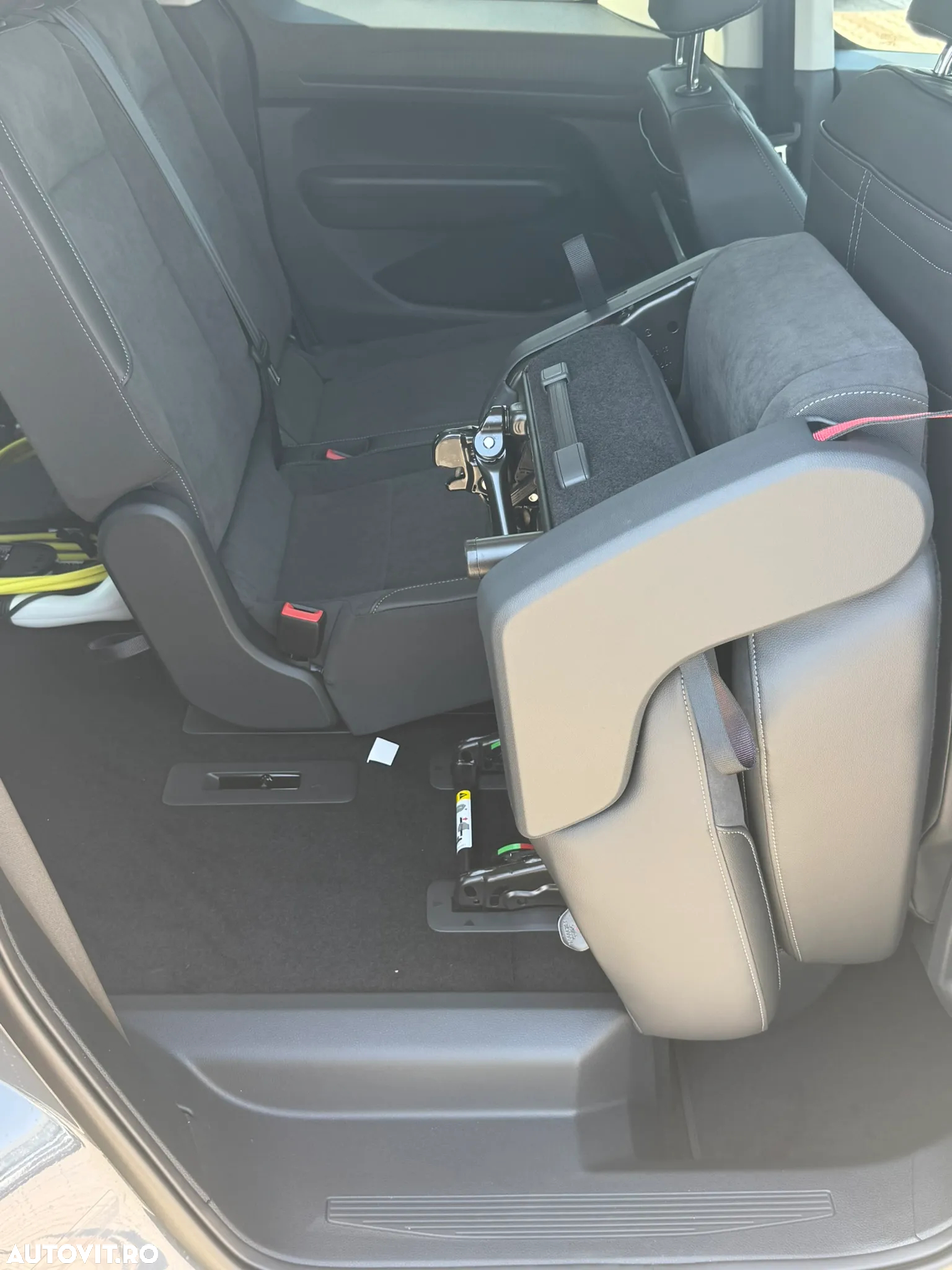 Volkswagen Caddy 1.5 110 kW DSG PHEV Style - 28
