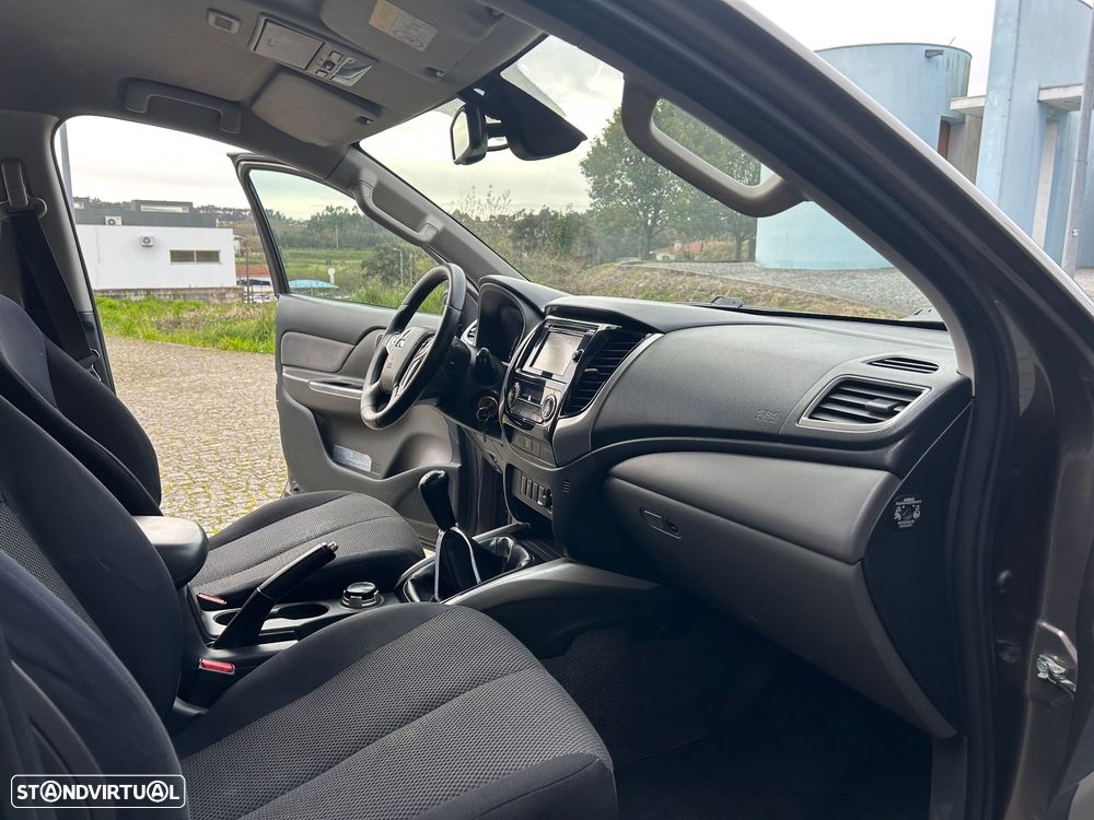 Mitsubishi L200 - 19