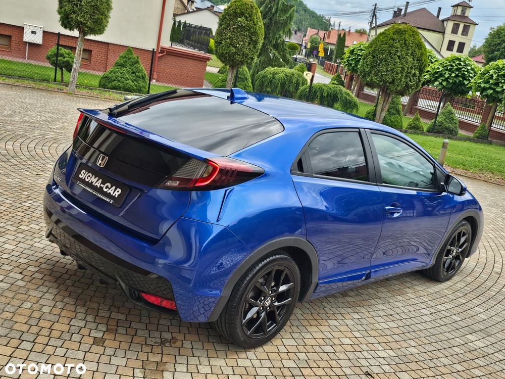 Honda Civic 1.8 i-VTEC Sport Black Edition - 14