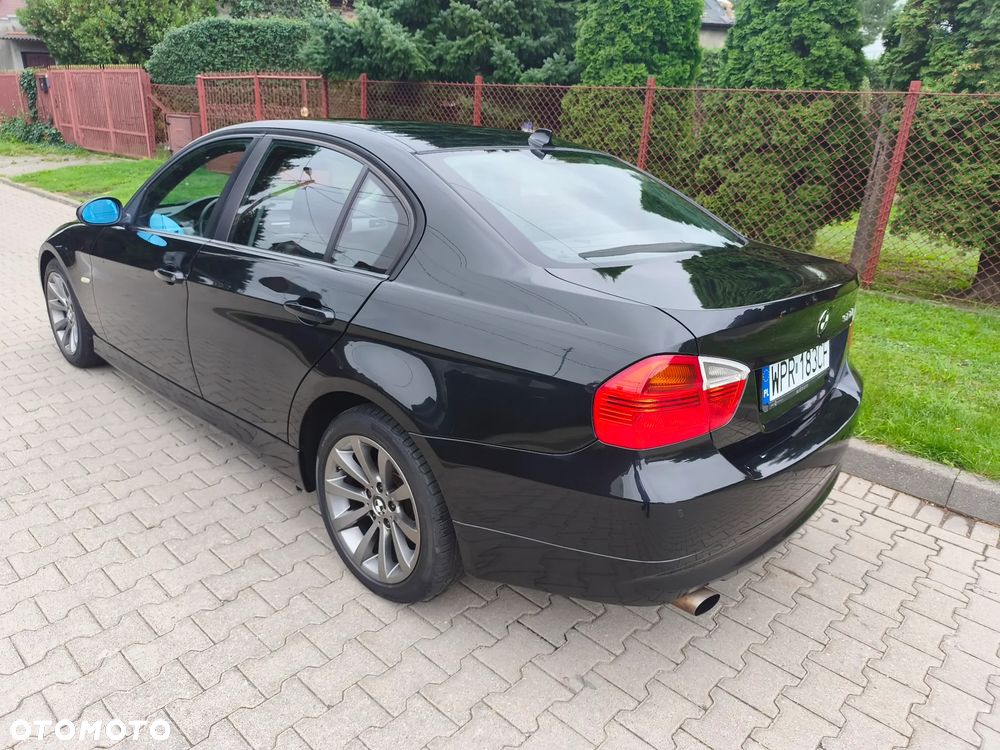 BMW Seria 3 2005 photo 5