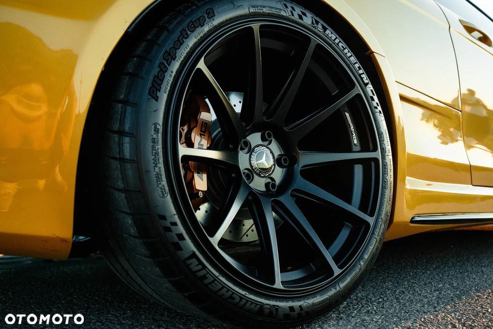 Mercedes-Benz Klasa C 63 AMG - 9