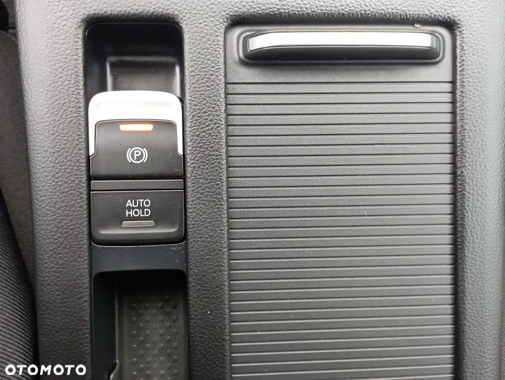 Volkswagen Passat Variant 2.0 TDI BMT SCR Trendline DSG7 - 22