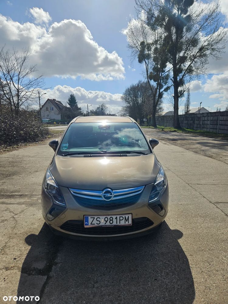 Opel Zafira Tourer 1.4 Turbo Edition - 1