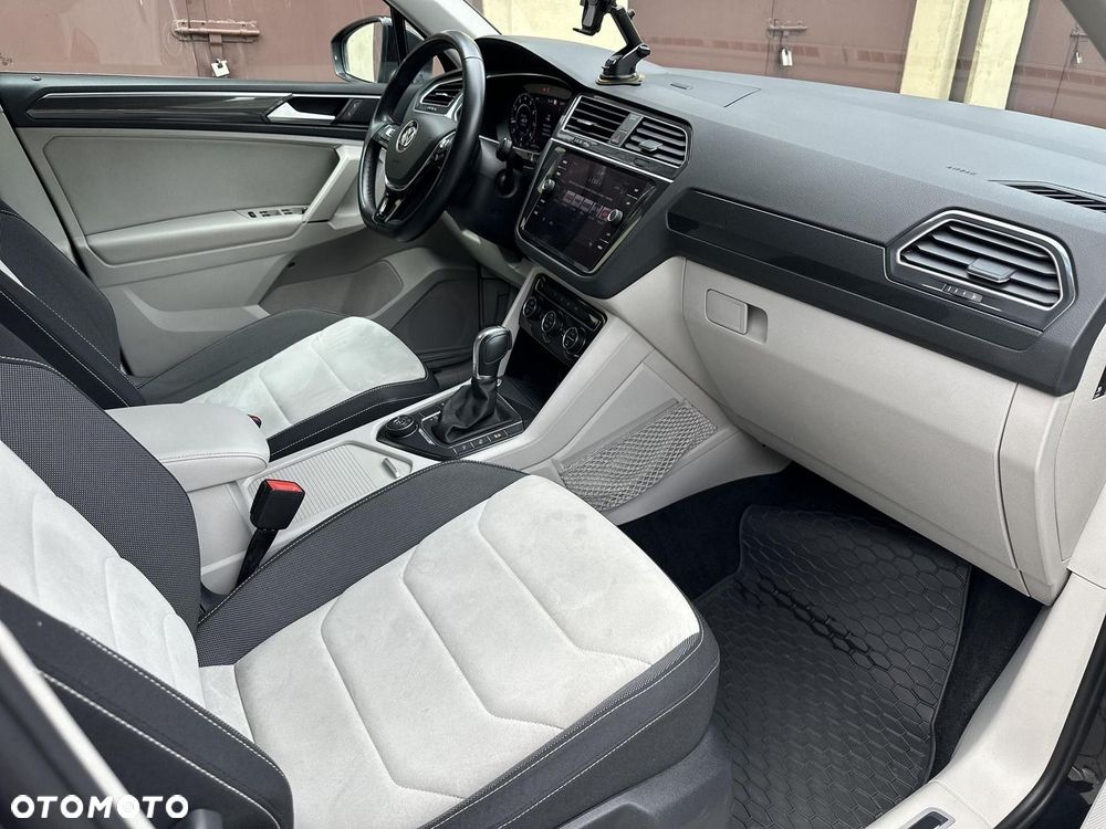 Volkswagen Tiguan - 10