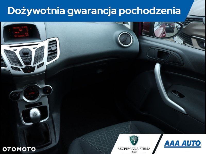 Ford Fiesta - 9