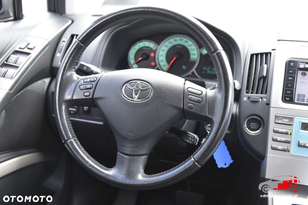 Toyota Verso - 25