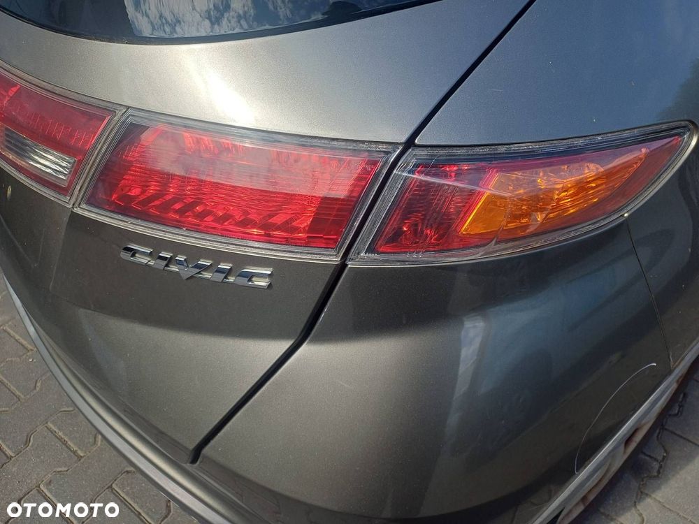 KOMPLETNY TYŁ HONDA CIVIC VIII NH701M KLAPA BAGAŻNIKA ZDERZAK TYŁ LAMPY TYŁ - 8