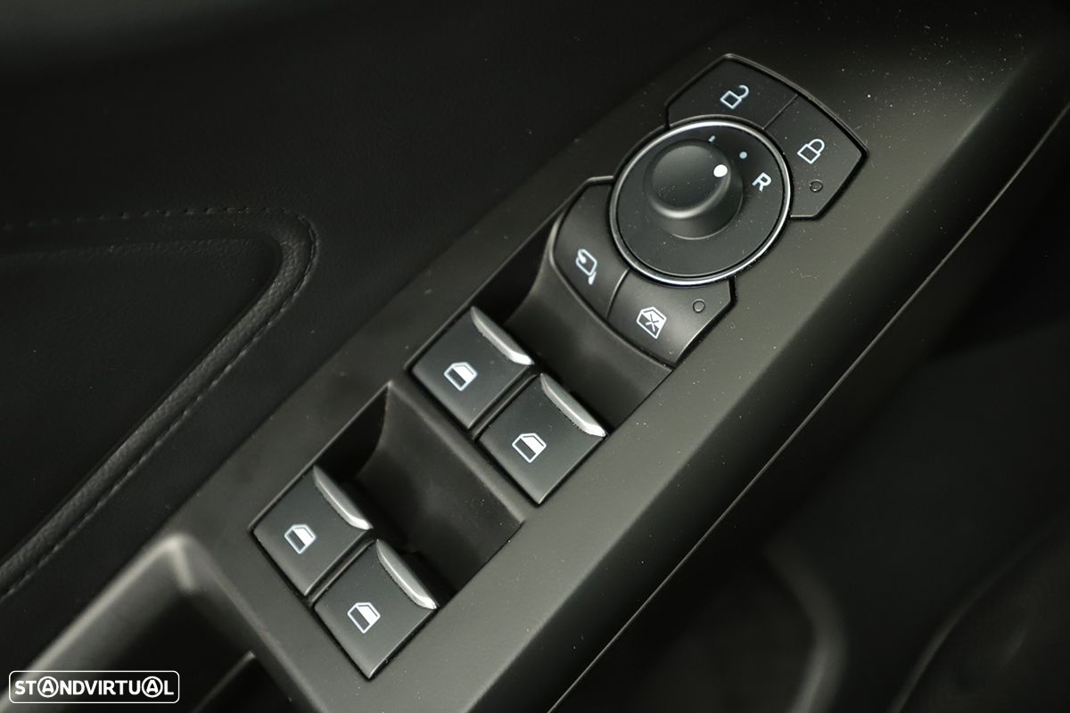 Ford Focus SW - 18