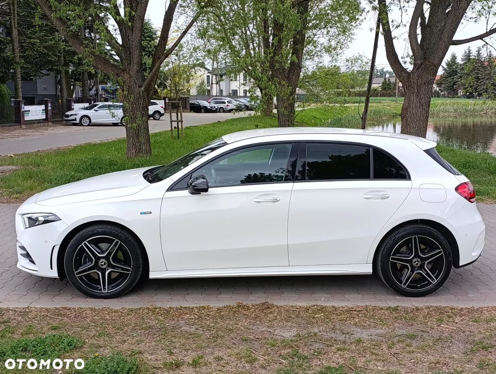 Mercedes-Benz Klasa A 250 E AMG Line 8G-DCT - 7