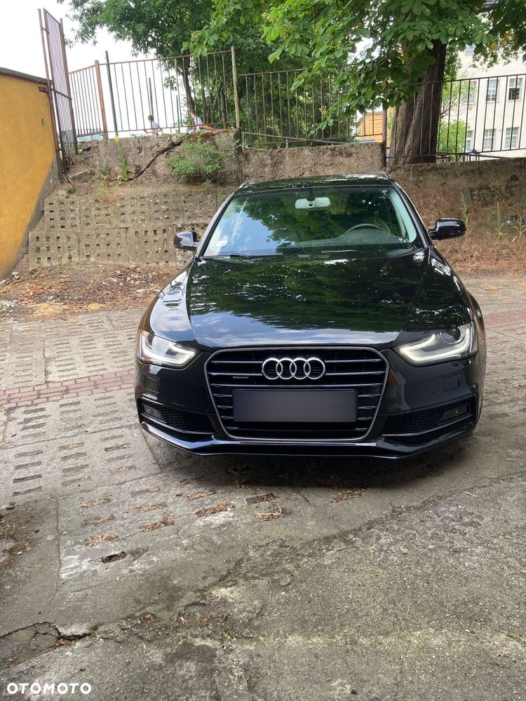 Audi A4 Avant 2.0 TDI DPF clean diesel quattro S tronic S line Sportpaket - 2