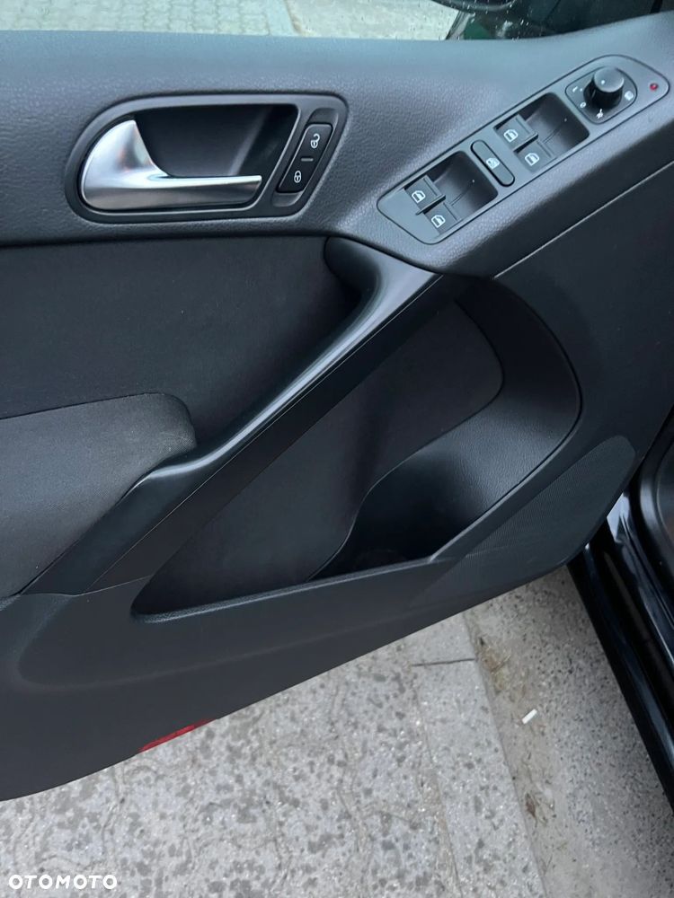 Volkswagen Tiguan 1.4 TSI BlueMot Sport&Style - 24