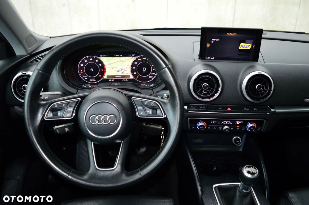 Audi A3 Sportback - 16