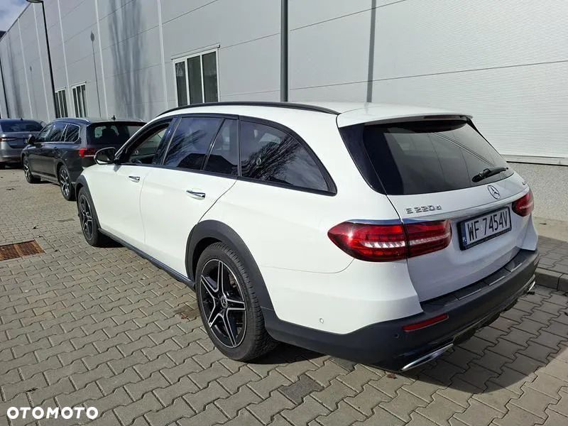 Mercedes-Benz Klasa E 220 d 4-Matic Avantgarde - 4