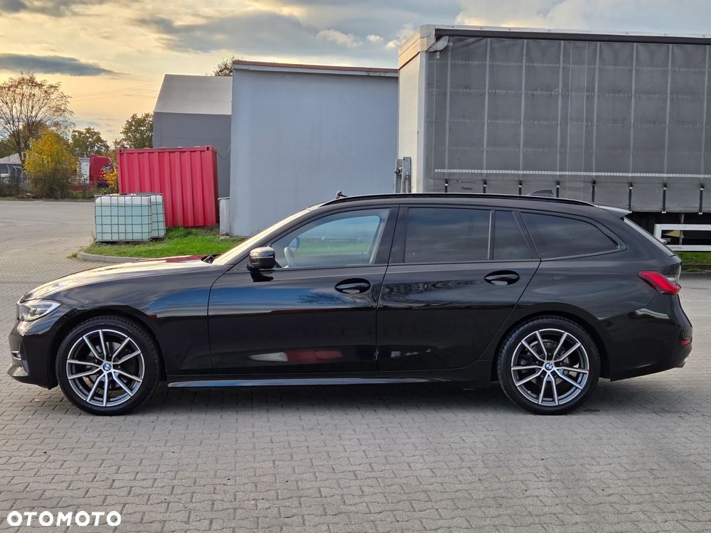 BMW Seria 3 320d Luxury Line sport - 2
