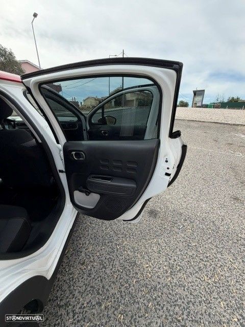 Citroën C3 1.2 PureTech Feel - 13