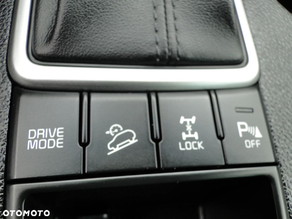 Kia Sportage 2,0 CRDI AWD Platinum - 25