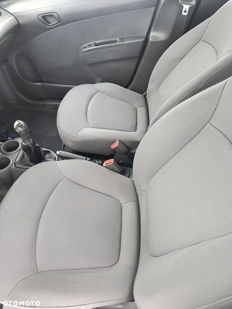 Chevrolet Spark 1.0 Base - 20