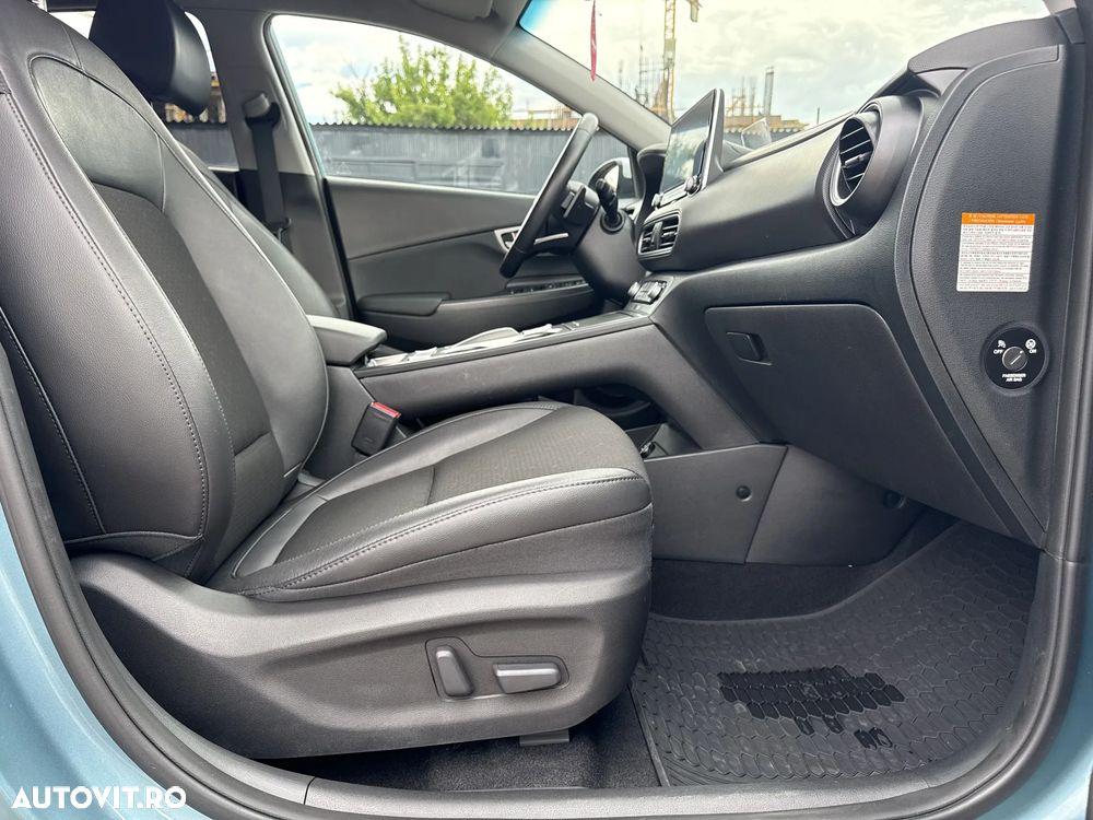 Hyundai KONA - 12