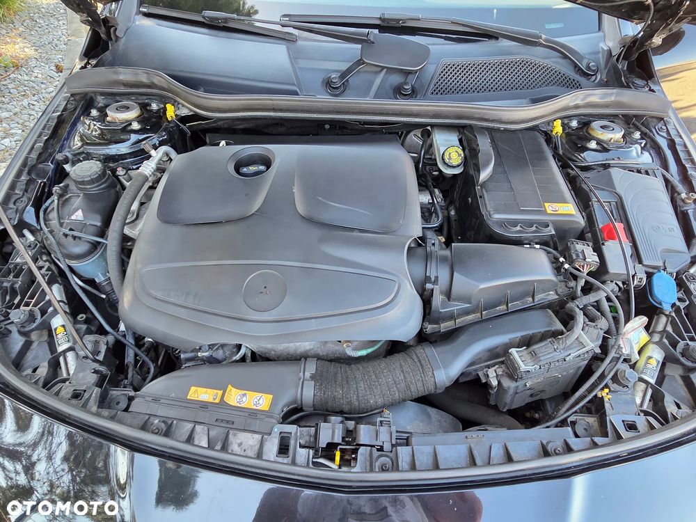 Mercedes-Benz CLA 180 BlueEffICIENCY Edition - 12