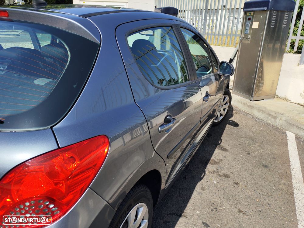 Peugeot 207 1.4 16V Open - 2