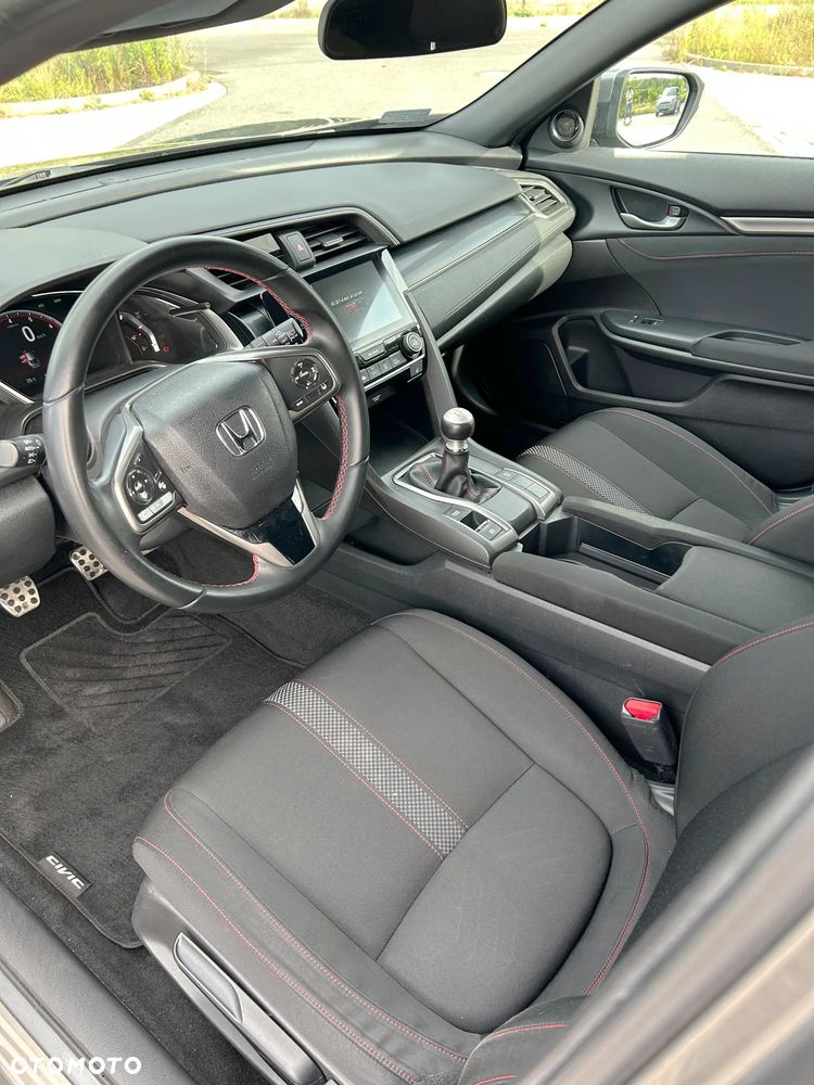 Honda Civic 1.0 T Comfort Sport Line - 11