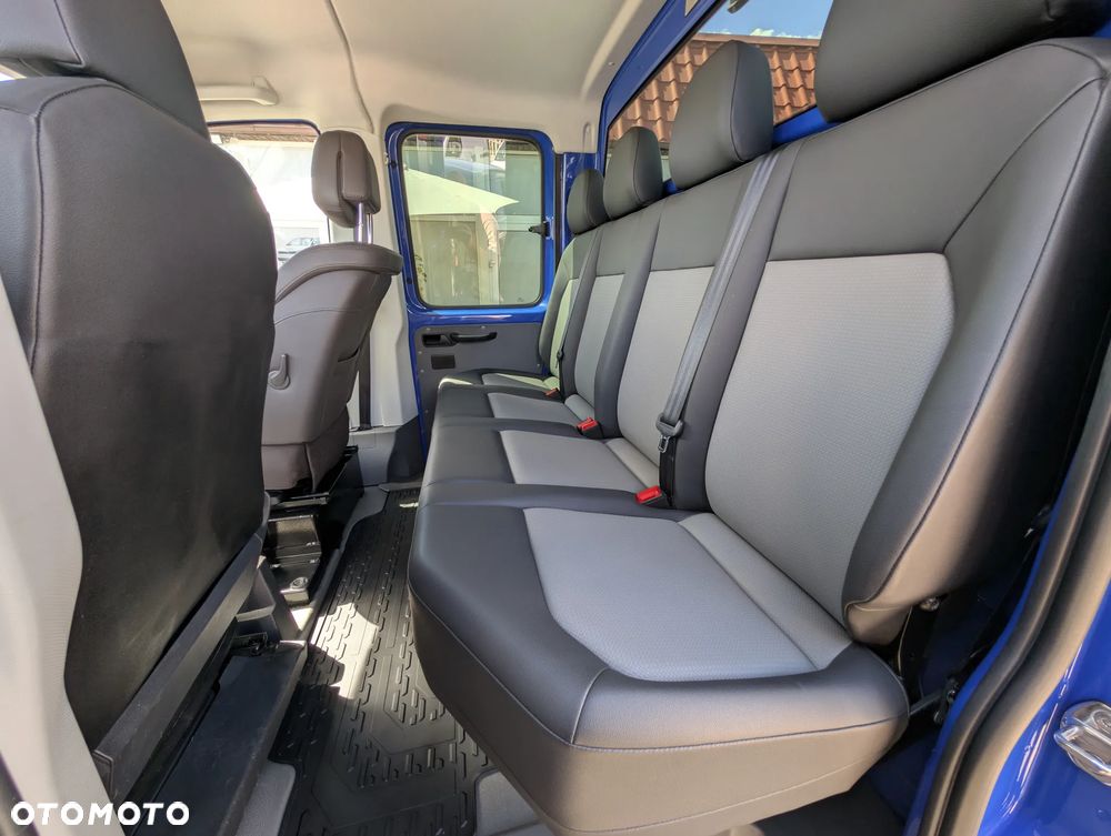 MAN TGE 3.180 Volkswagen Crafter 7 osób Autolaweta Dubel kabina - 20