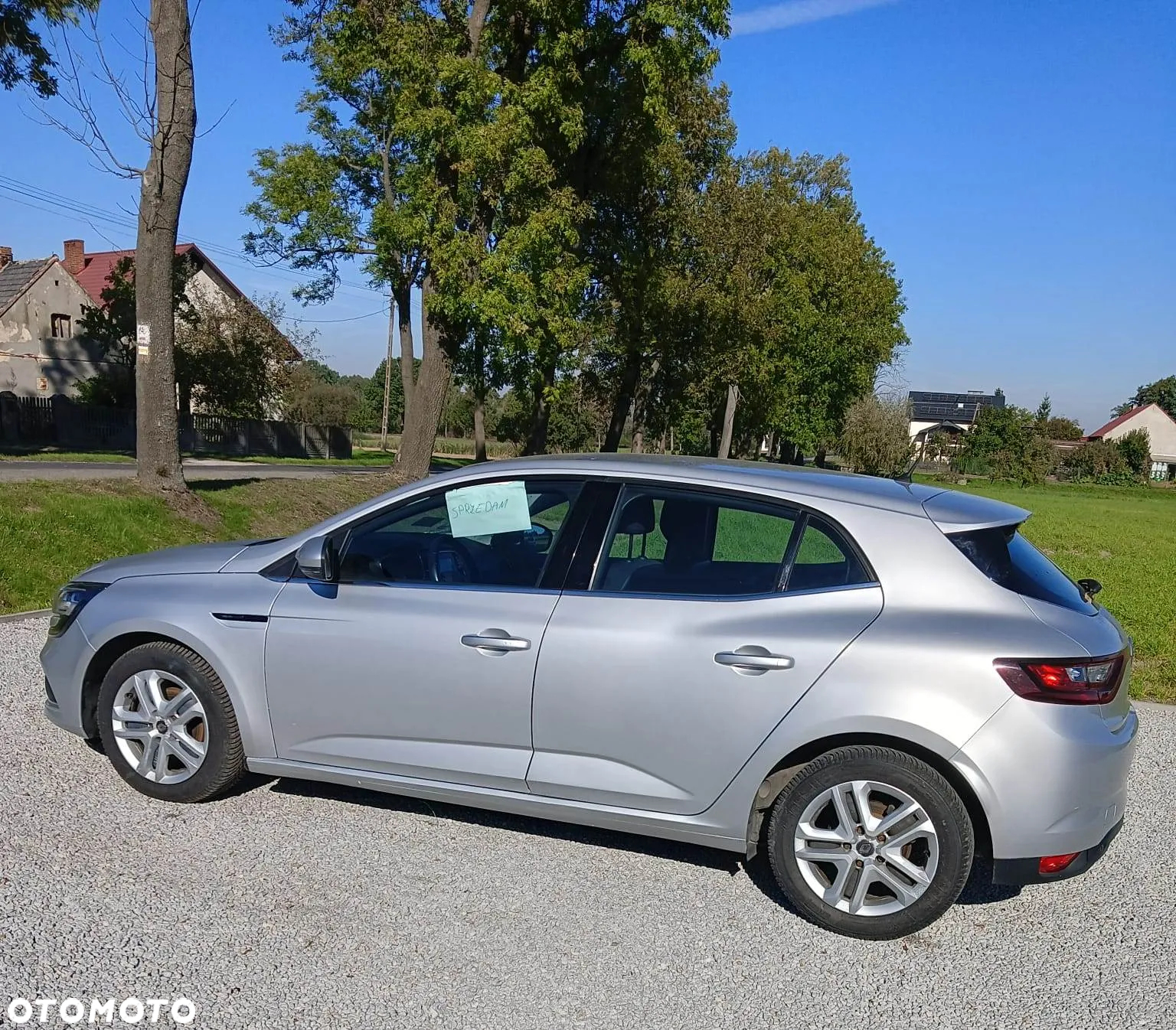 Renault Megane 1.5 Blue dCi Equilibre EDC - 2