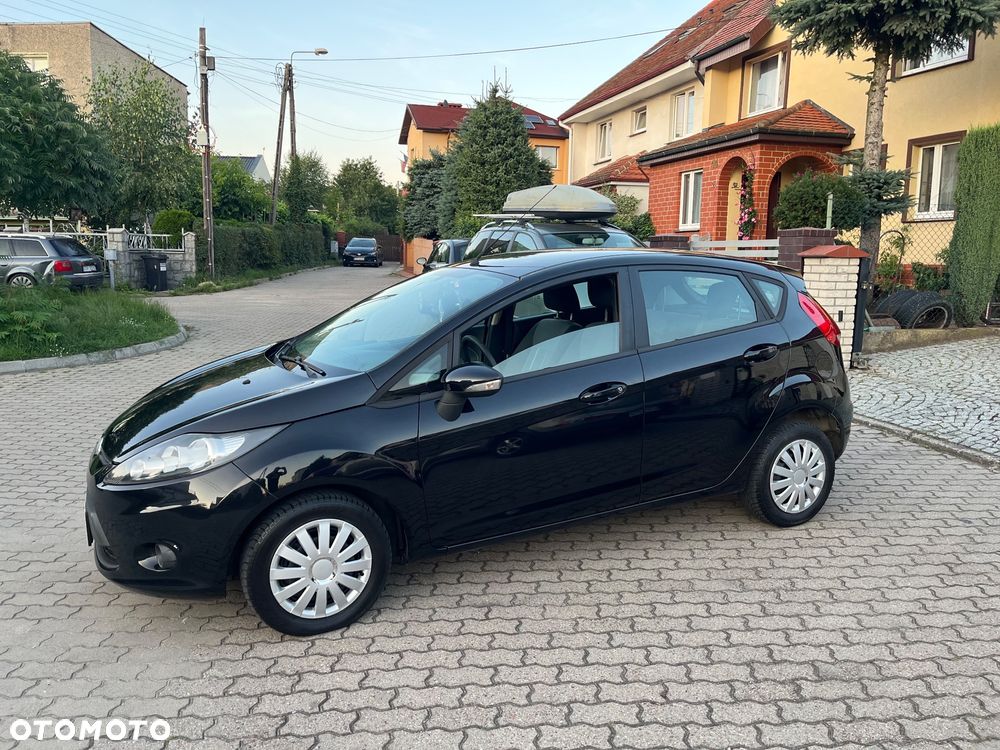 Ford Fiesta 1.25 Ambiente - 21