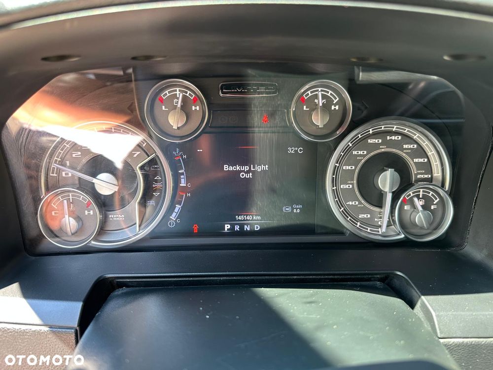 Dodge RAM 5.7 4x4 - 7