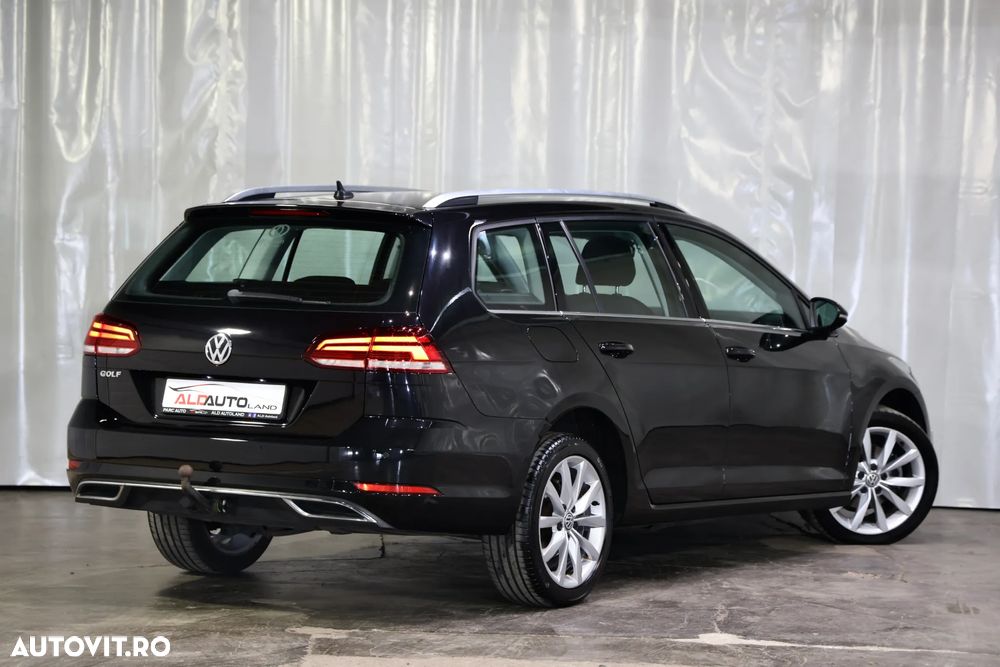Volkswagen Golf 1.6 TDI SCR DSG Comfortline - 3