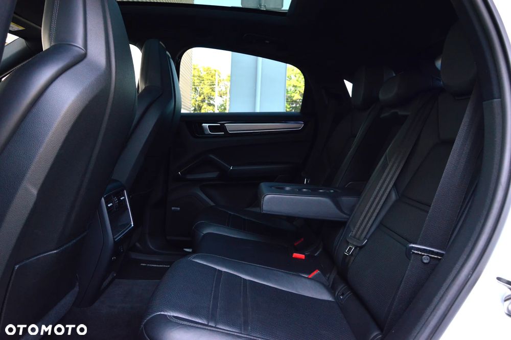 Porsche Cayenne Standard - 16