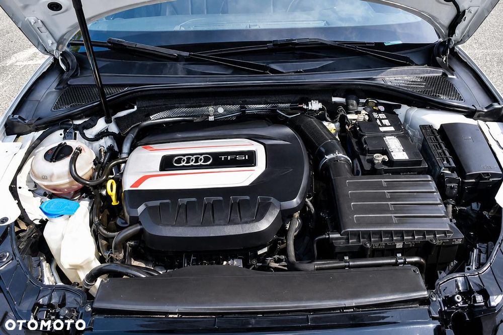 Audi S3 S tronic - 28