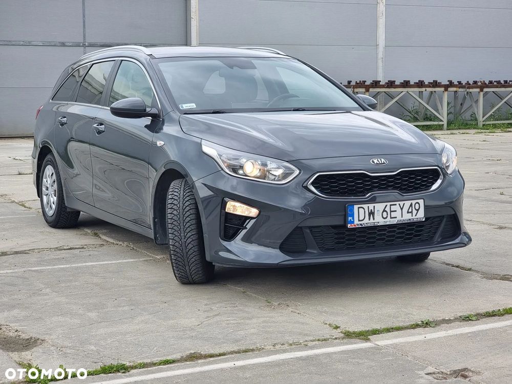 Kia Ceed 1.6 CRDi mHEV M - 2