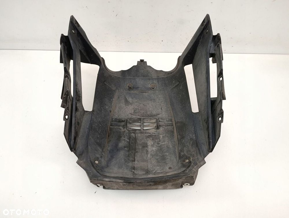 BMW C-EVOLUTION PŁUG NADKOLE PRZÓD - 9