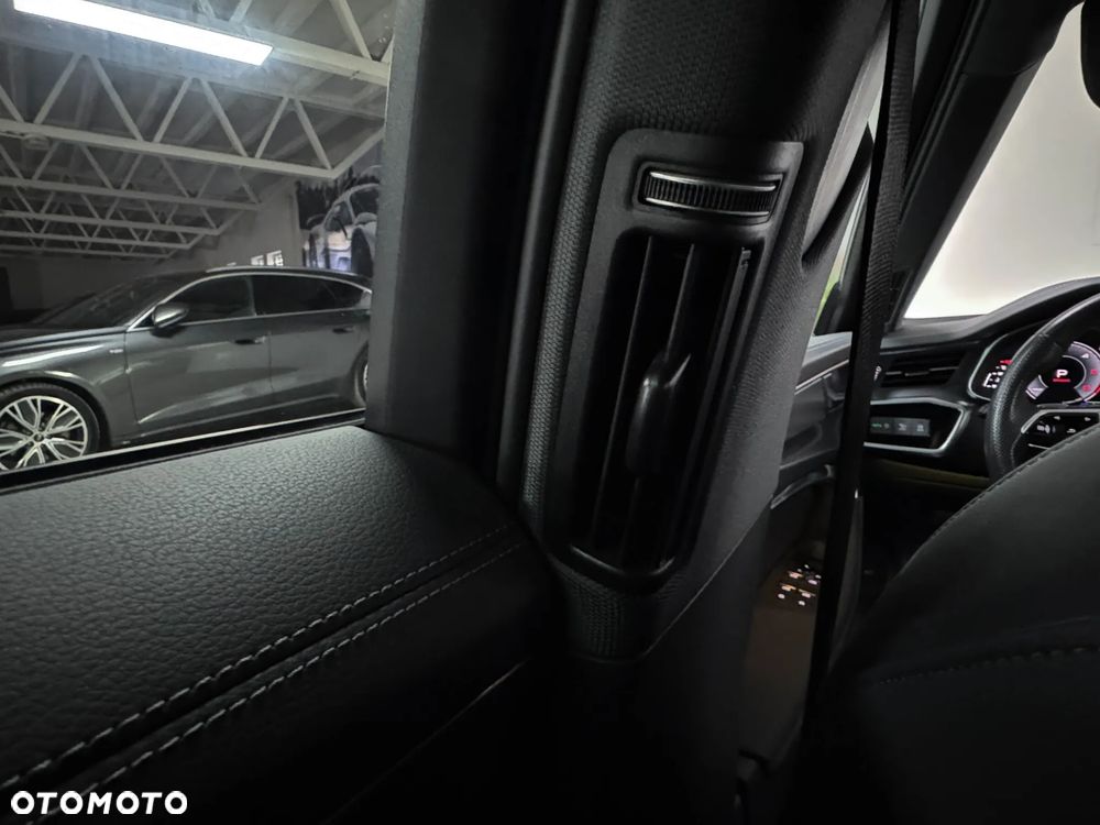 Audi A6 Avant 40 TDI quattro S tronic S line - 40