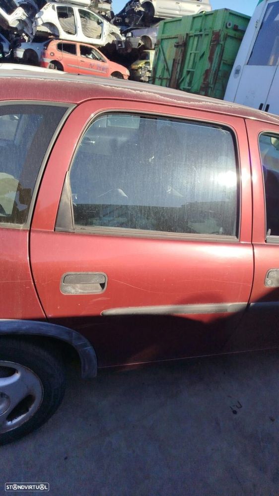 Porta trás direita OPEL Corsa B - 1