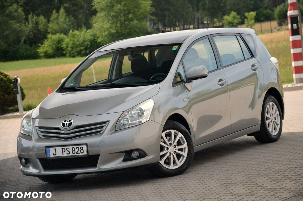 Toyota Verso - 5