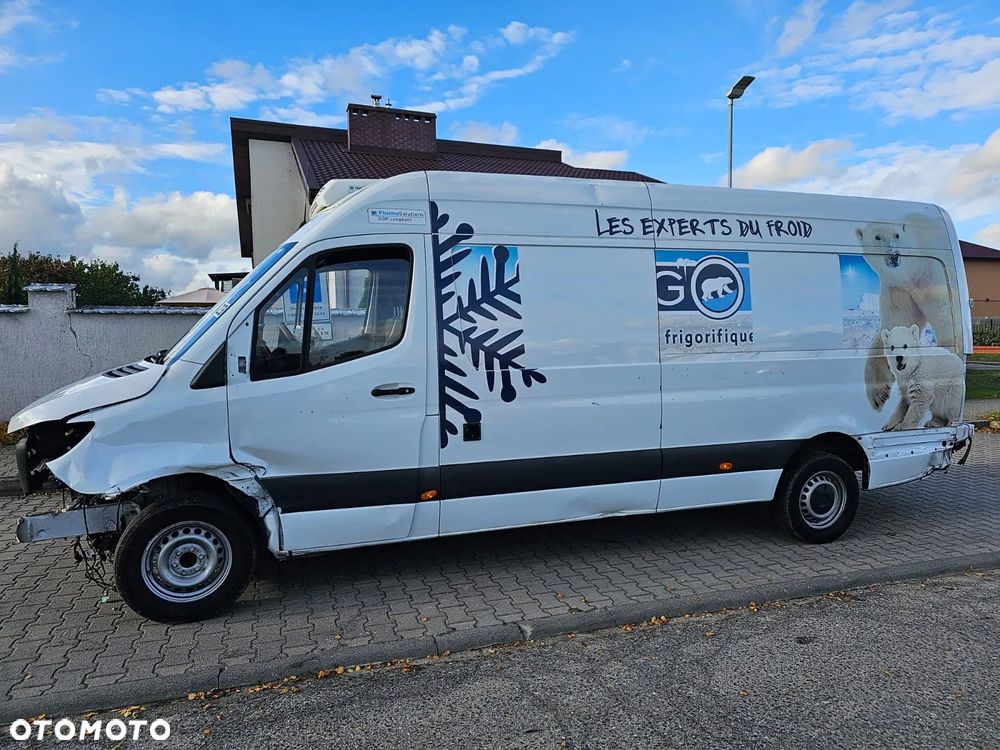 Mercedes-Benz Sprinter - 2